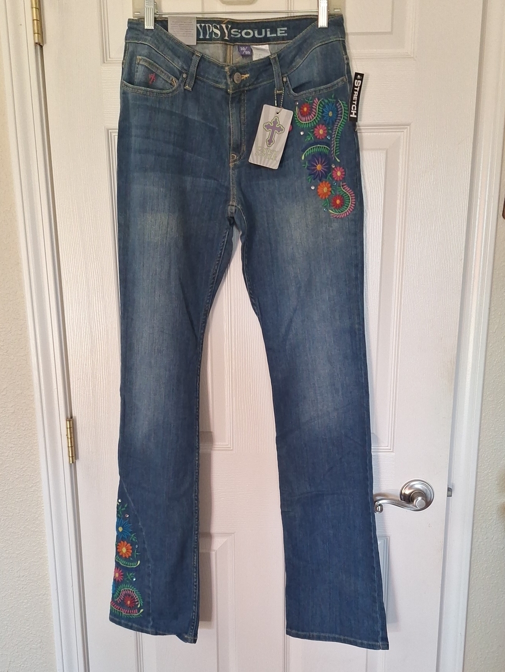 Women's Gypsy Soule Embroidered  Jeans in Blue Size 10